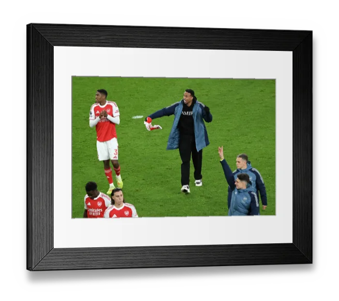 Framed Print : Arsenal v Tottenham Hotspur - Premier League Framed Print : Arsenal v Tottenham Hotspur - Premier League