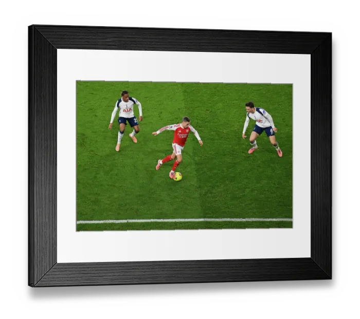 Framed Print : Arsenal v Tottenham Hotspur - Premier League