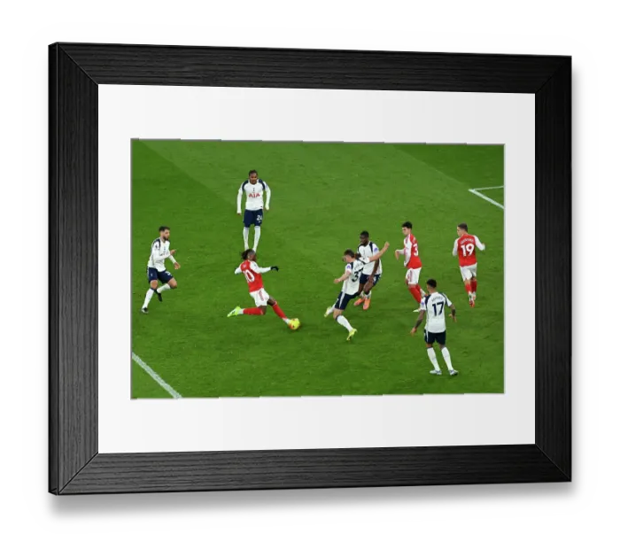 Framed Print : Arsenal v Tottenham Hotspur - Premier League