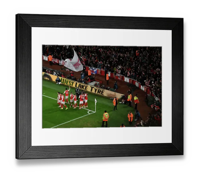 Framed Print : Arsenal v Tottenham Hotspur - Premier League