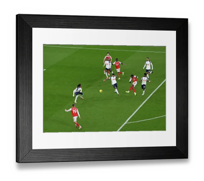 Framed Print : Arsenal v Tottenham Hotspur - Premier League