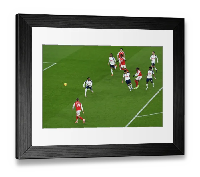 Framed Print : Arsenal v Tottenham Hotspur - Premier League
