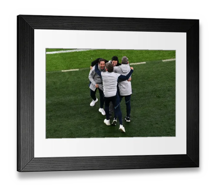 Framed Print : Arsenal v Tottenham Hotspur - Premier League