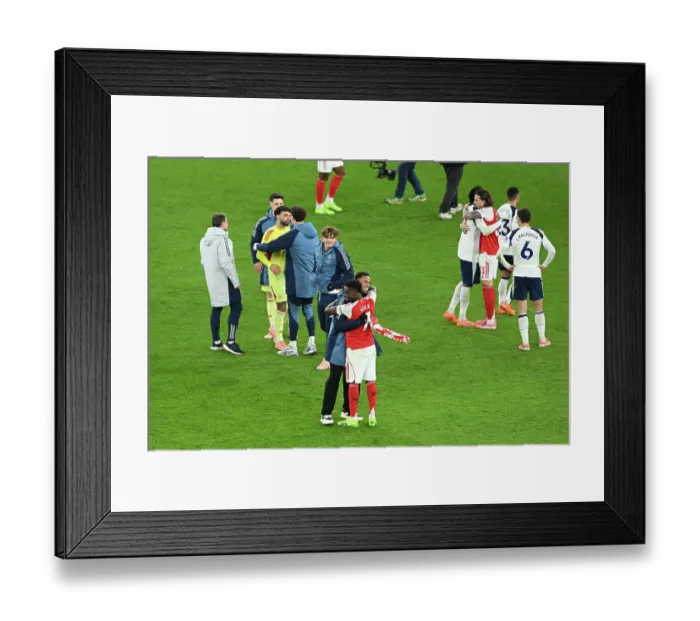 Framed Print : Arsenal v Tottenham Hotspur - Premier League