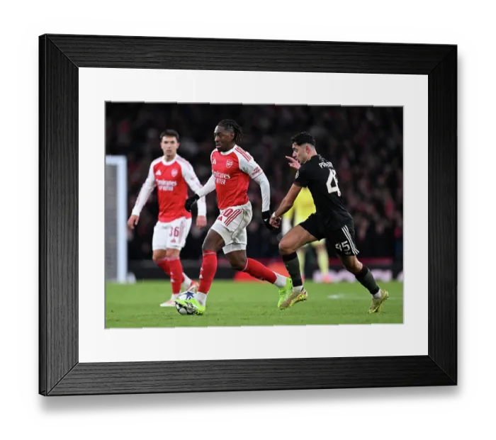 Framed Print : Arsenal FC v FC Bayern München - UEFA Champions League 2025 / 26 League Phase MD5