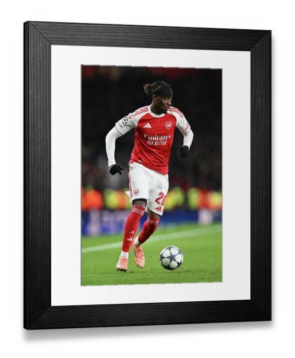 Framed Print : Arsenal FC v FC Bayern München - UEFA Champions League 2025 / 26 League Phase MD5