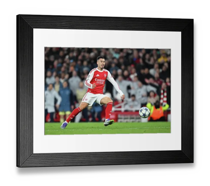 Framed Print : Arsenal FC v FC Bayern München - UEFA Champions League 2025 / 26 League Phase MD5