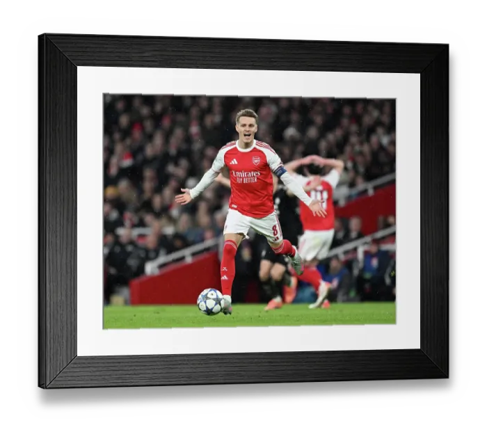 Framed Print : Arsenal FC v FC Bayern München - UEFA Champions League 2025 / 26 League Phase MD5