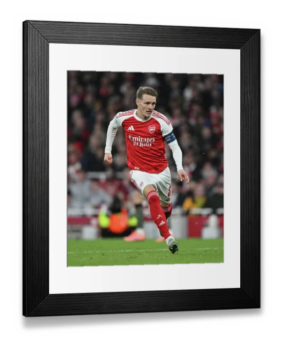Framed Print : Arsenal FC v FC Bayern Munchen - UEFA Champions League 2025 / 26 League Phase MD5 Arsenal FC v FC Bayern München - UEFA Champions League 2025 / 26 League Phase MD5