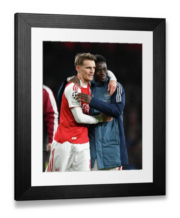 Framed Print : Arsenal FC v FC Bayern München - UEFA Champions League 2025 / 26 League Phase MD5