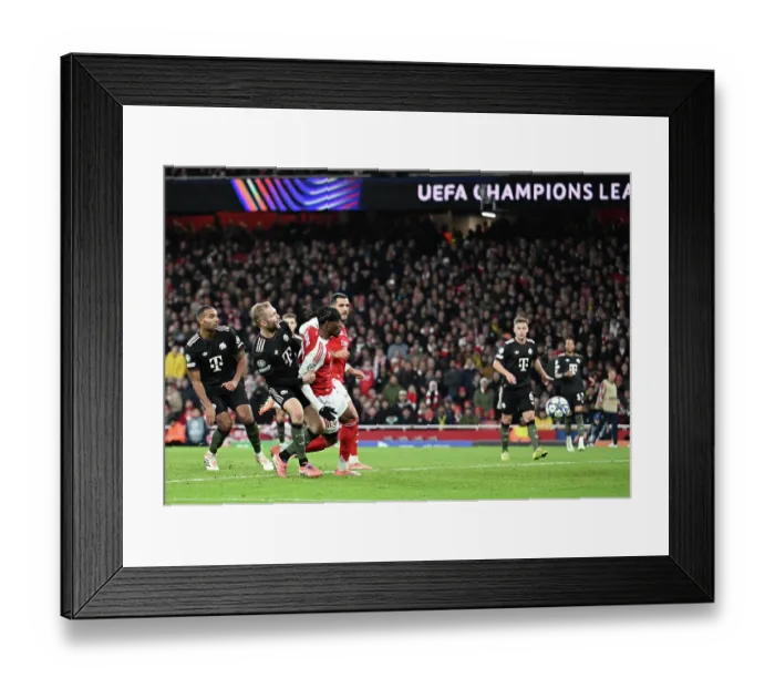 Framed Print : Arsenal FC v FC Bayern München - UEFA Champions League 2025 / 26 League Phase MD5