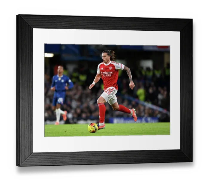 Framed Print : Chelsea v Arsenal - Premier League