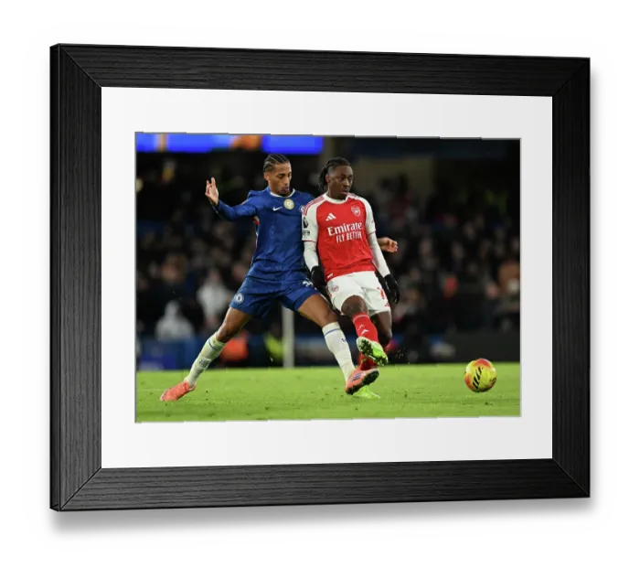 Framed Print : Chelsea v Arsenal - Premier League Framed Print : Chelsea v Arsenal - Premier League