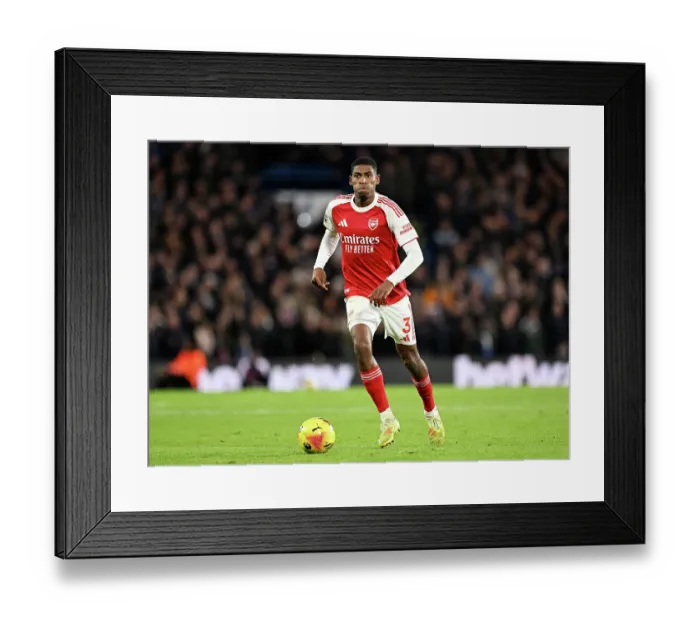 Framed Print : Chelsea v Arsenal - Premier League