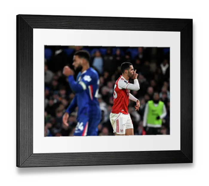 Framed Print : Chelsea v Arsenal - Premier League