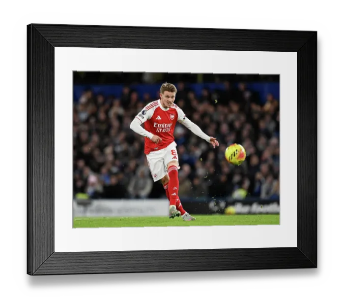 Framed Print : Chelsea v Arsenal - Premier League