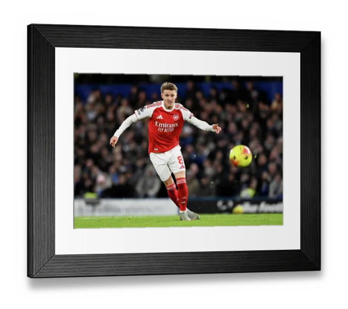 Framed Print : Chelsea v Arsenal - Premier League