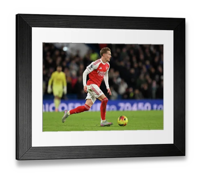 Framed Print : Chelsea v Arsenal - Premier League