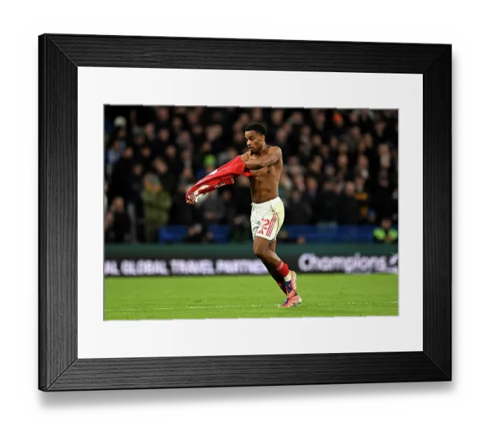 Framed Print : Chelsea v Arsenal - Premier League Framed Print : Chelsea v Arsenal - Premier League