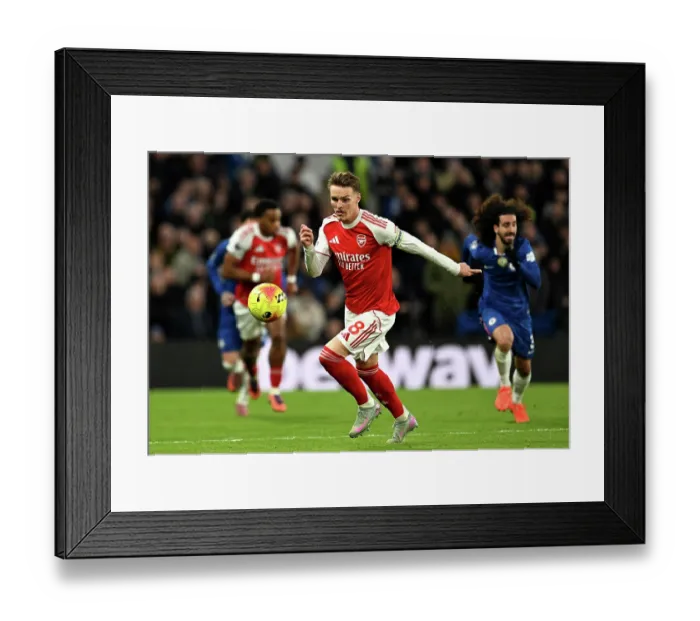 Framed Print : Chelsea v Arsenal - Premier League Framed Print : Chelsea v Arsenal - Premier League