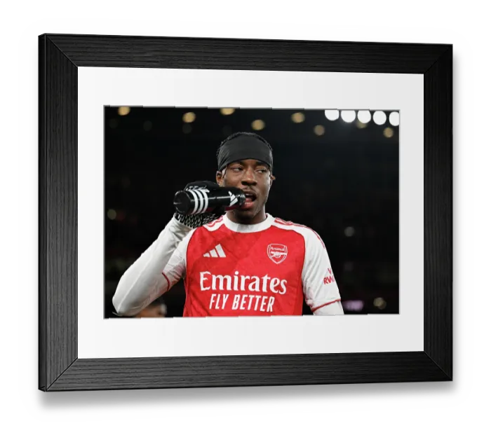 Framed Print : Arsenal v Brentford - Premier League
