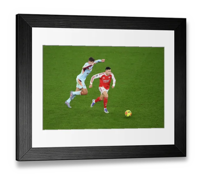Framed Print : Arsenal v Brentford - Premier League