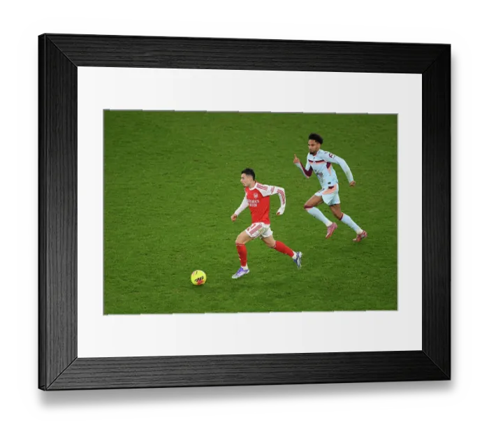 Framed Print : Arsenal v Brentford - Premier League Framed Print : Arsenal v Brentford - Premier League