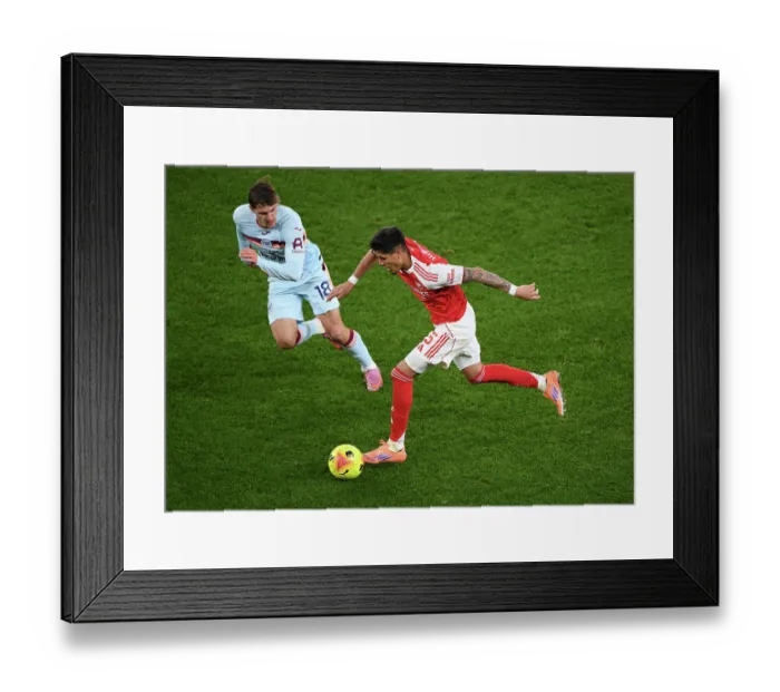 Framed Print : Arsenal v Brentford - Premier League Framed Print : Arsenal v Brentford - Premier League