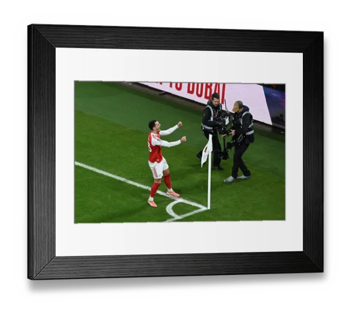 Framed Print : Arsenal v Brentford - Premier League Framed Print : Arsenal v Brentford - Premier League
