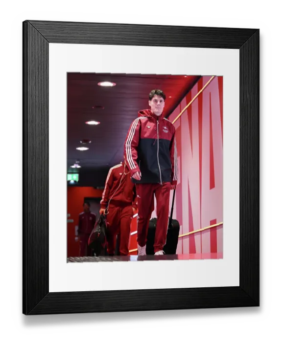 Framed Print : Arsenal v Brentford - Premier League Framed Print : Arsenal v Brentford - Premier League