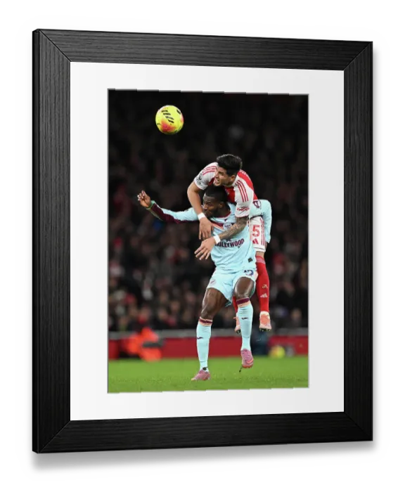 Framed Print : Arsenal v Brentford - Premier League Framed Print : Arsenal v Brentford - Premier League