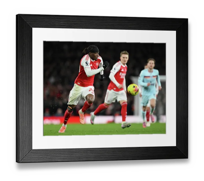 Framed Print : Arsenal v Brentford - Premier League