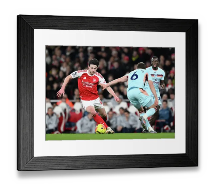 Framed Print : Arsenal v Brentford - Premier League