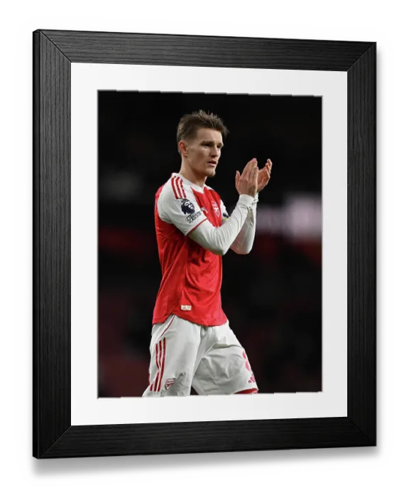 Framed Print : Arsenal v Brentford - Premier League