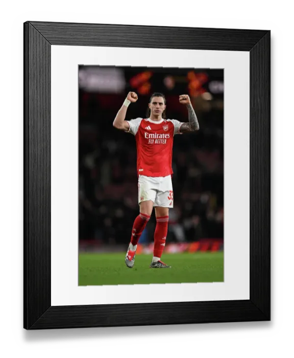 Framed Print : Arsenal v Brentford - Premier League
