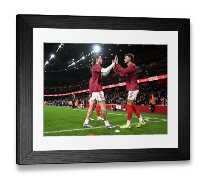 Framed Print : Arsenal v Brentford - Premier League