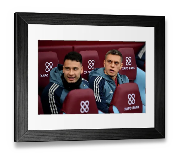 Framed Print : Aston Villa v Arsenal - Premier League