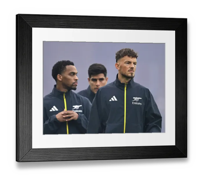 Framed Print : Aston Villa v Arsenal - Premier League Framed Print : Aston Villa v Arsenal - Premier League