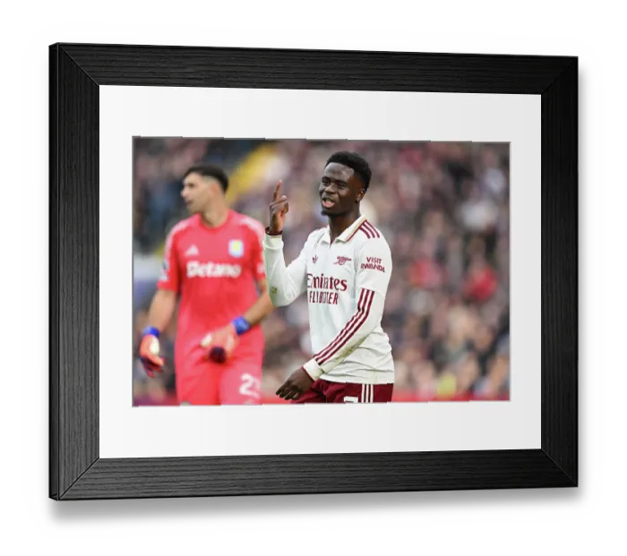 Framed Print : Aston Villa v Arsenal - Premier League Framed Print : Aston Villa v Arsenal - Premier League