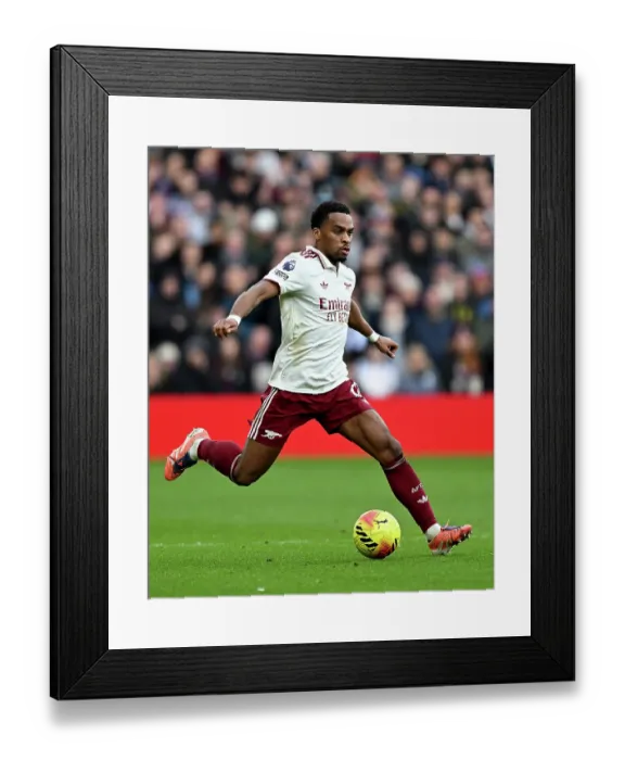 Framed Print : Aston Villa v Arsenal - Premier League