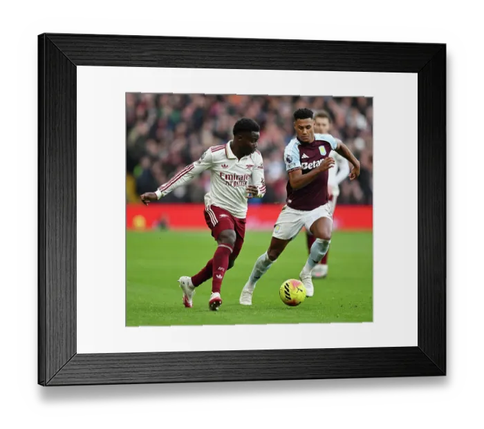 Framed Print : Aston Villa v Arsenal - Premier League Framed Print : Aston Villa v Arsenal - Premier League