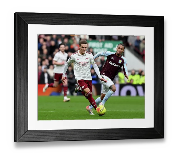 Framed Print : Aston Villa v Arsenal - Premier League