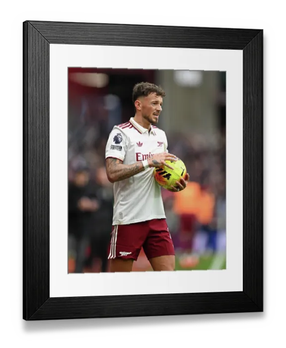 Framed Print : Aston Villa v Arsenal - Premier League Framed Print : Aston Villa v Arsenal - Premier League