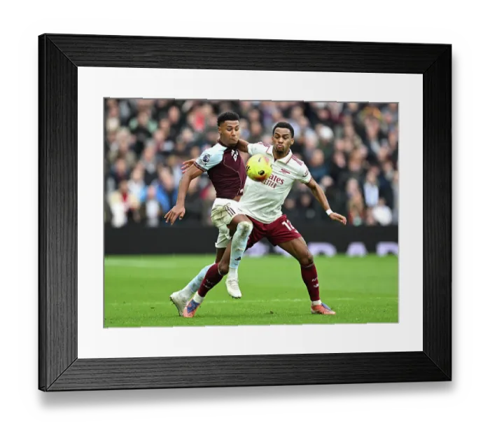 Framed Print : Aston Villa v Arsenal - Premier League