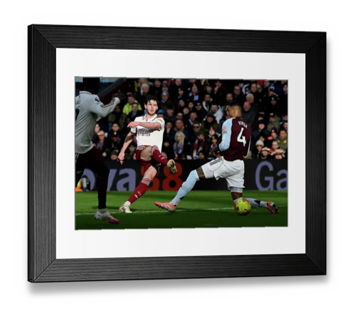 Framed Print : Aston Villa v Arsenal - Premier League