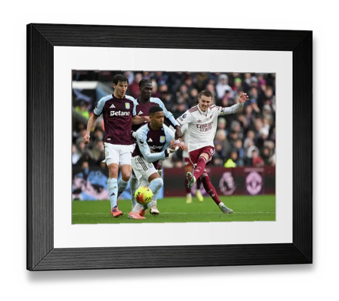 Framed Print : Aston Villa v Arsenal - Premier League