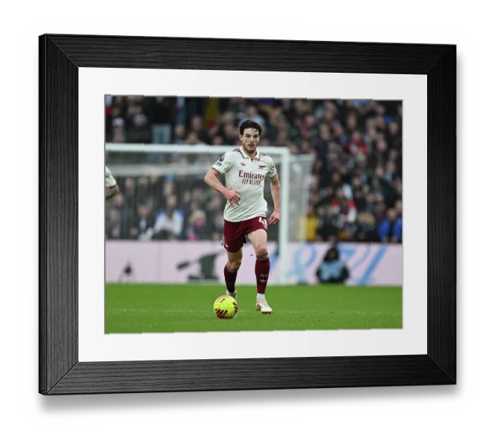 Framed Print : Aston Villa v Arsenal - Premier League