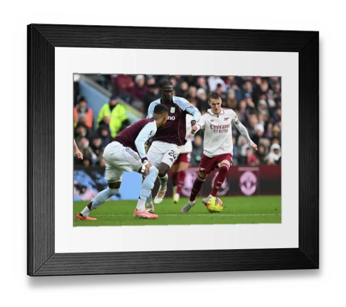 Framed Print : Aston Villa v Arsenal - Premier League