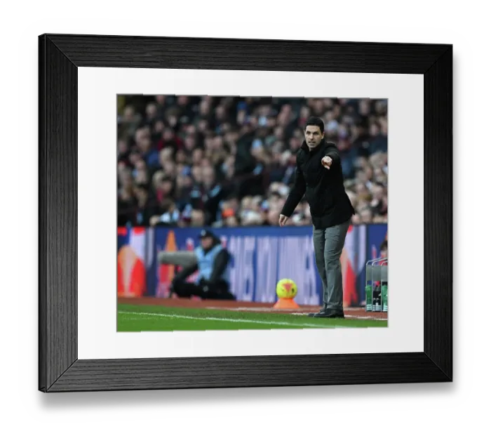 Framed Print : Aston Villa v Arsenal - Premier League Framed Print : Aston Villa v Arsenal - Premier League