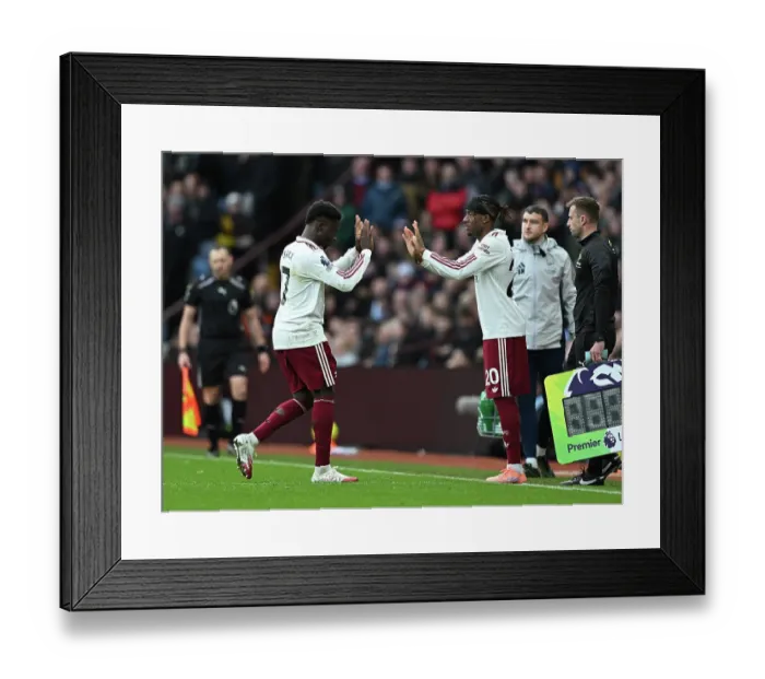 Framed Print : Aston Villa v Arsenal - Premier League